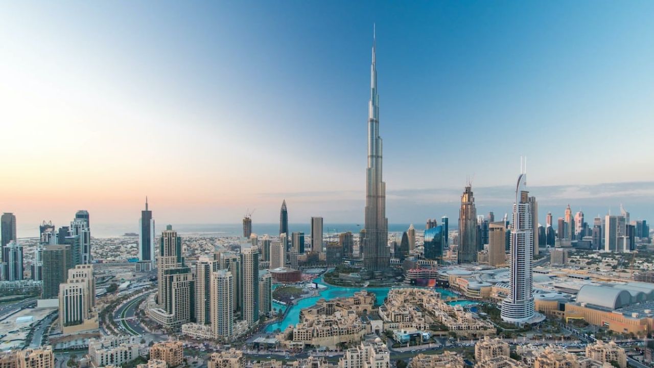 Capital Growth and Risks in Downtown Dubai