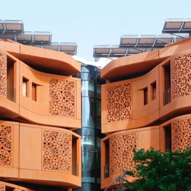 Masdar City Infrastructure Today and Future Developments Infrastructures actuelles et futures de Masdar City